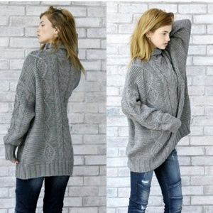 Oversized Chunky Cable Knit Sweater